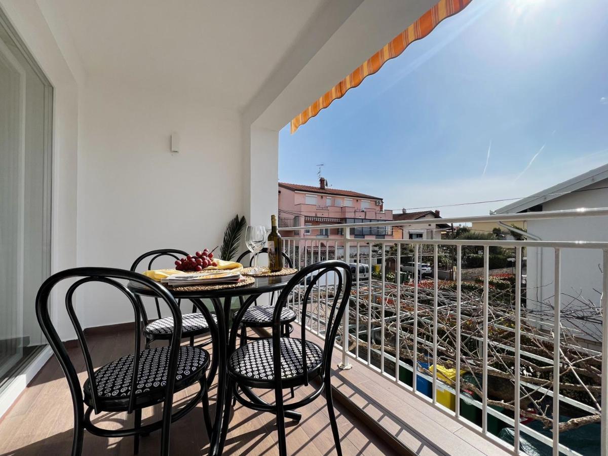 Apartments Teodora Maria Novigrad Istria Exterior foto